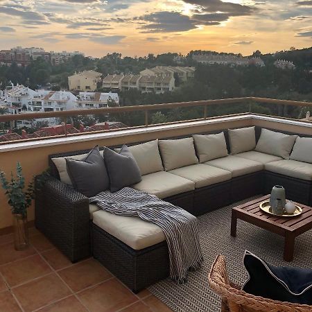 Apartamento Luxurious Duplex Penthouse With Golf And Sea Views Benalmádena Exterior foto