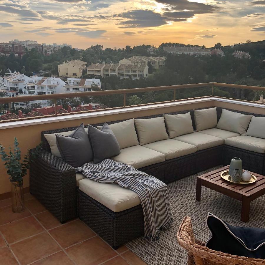 Apartamento Luxurious Duplex Penthouse With Golf And Sea Views Benalmádena Exterior foto